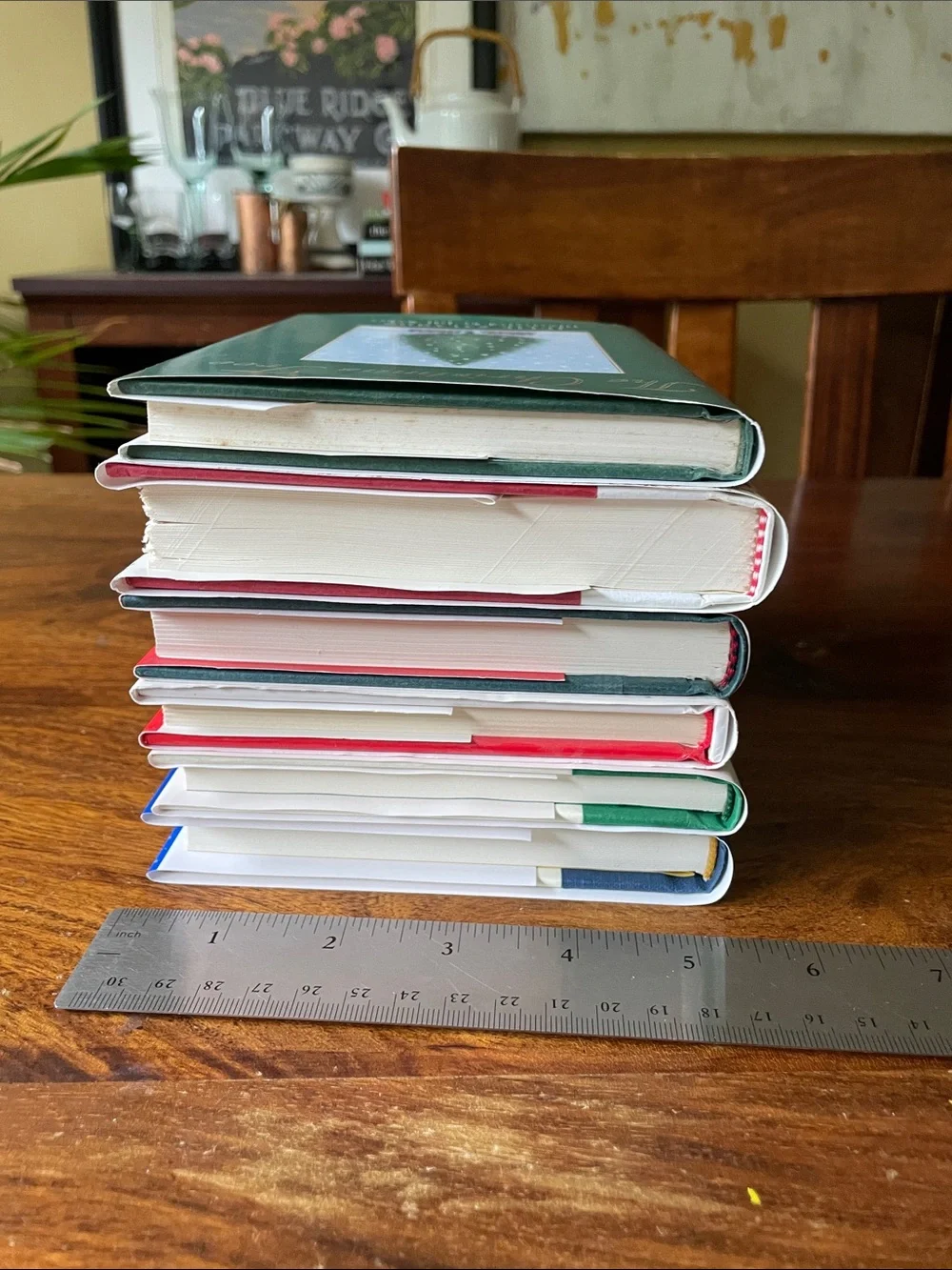 6 Holiday Christmas Hardcover Book Bundle Lot Red, Green, White Covers - Picture 6 of 13